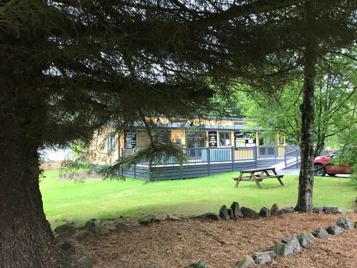 Lewis Lodge Perth Exterior photo